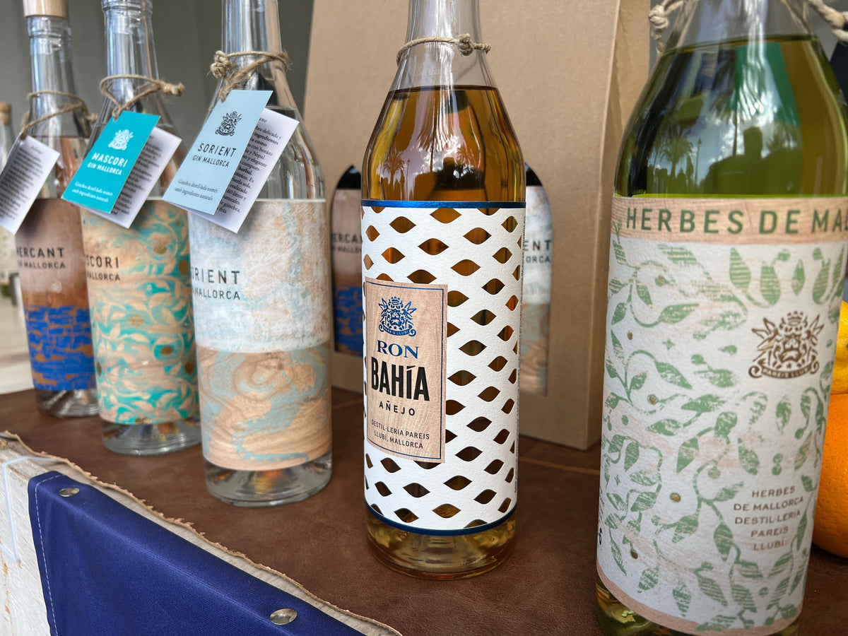 Destilleria Pareis aus Llubí: drei Gins, Herbes und Rum