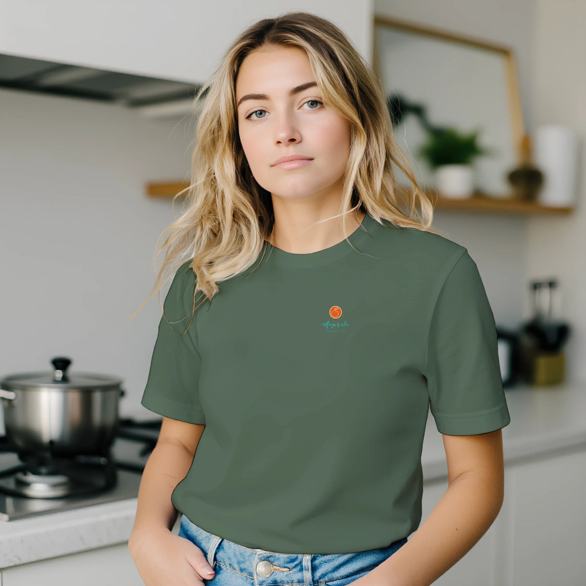Majovida Island Club T-Shirt Unisex in Olivgrün