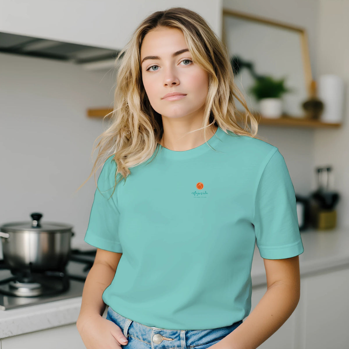 Majovida Island Club T-Shirt Unisex in Mint