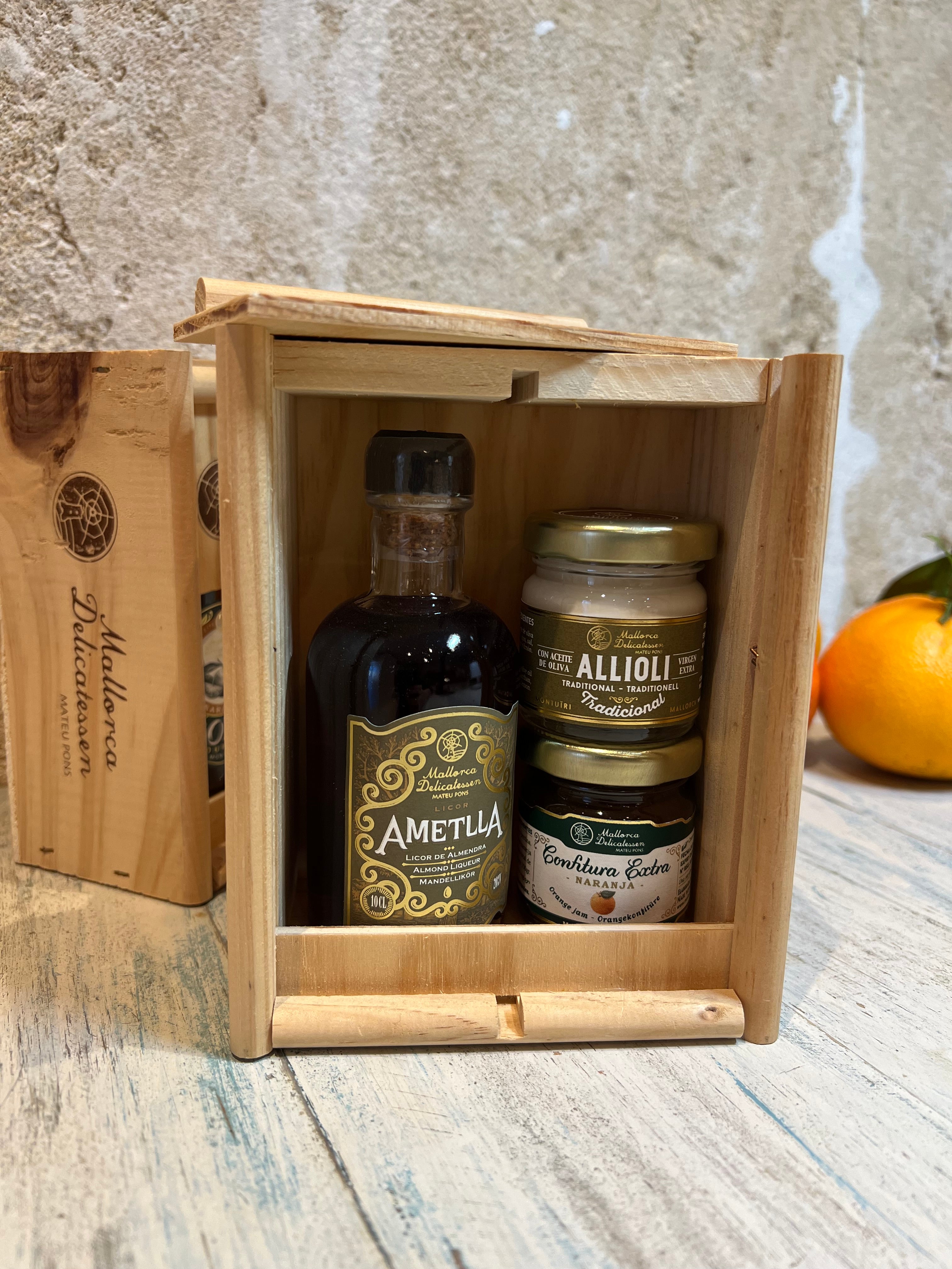 Geschenkbox – in rustikaler Holzkiste - Majovida Islas Baleares S.L.