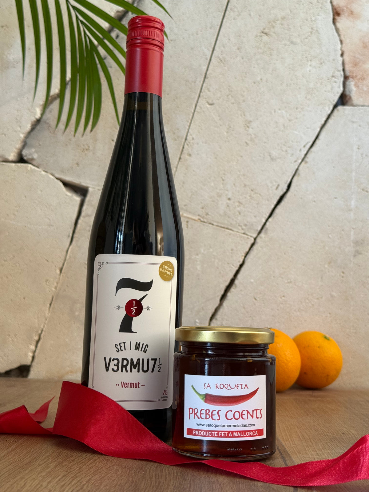 Mallorca Geschenkset mit Set i Mig Vermut von Bodegas Àngel und Chili-Marmelade von Sa Roqueta