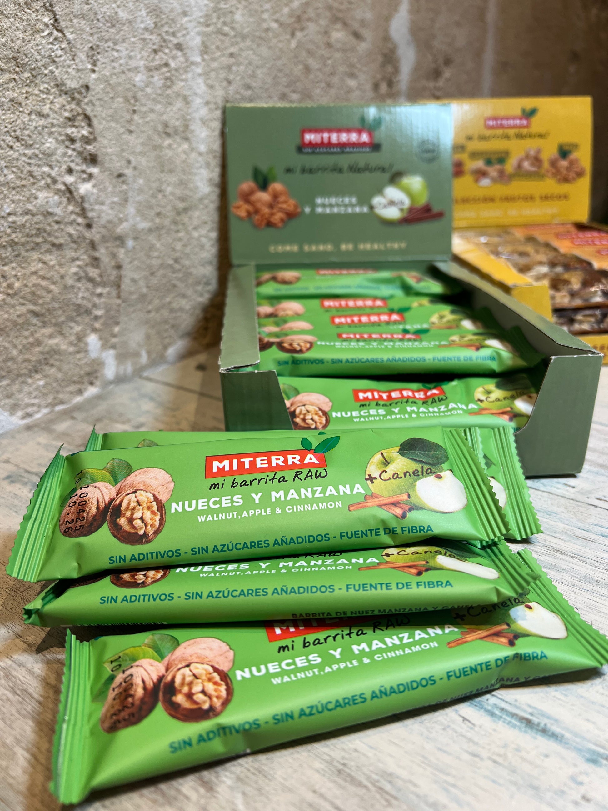 Barrita Riegel Nuez, Manzana & Canela von Miterra - Majovida Islas Baleares S.L.