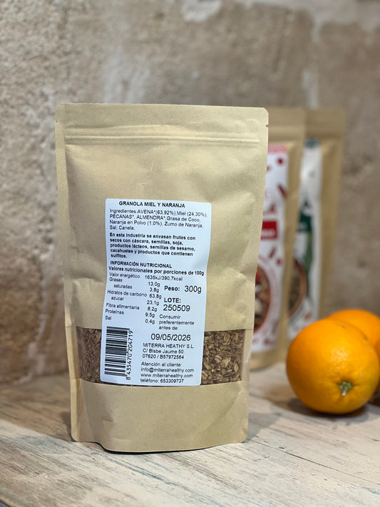 Granola Miterra con naranja y almendras