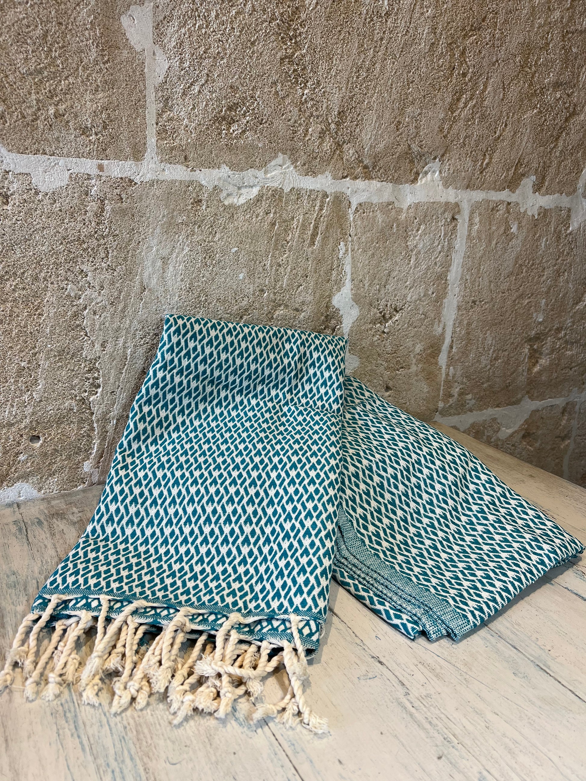 Strandtuch – Türkis & Weiß (200 × 100 cm) - Majovida Islas Baleares S.L.