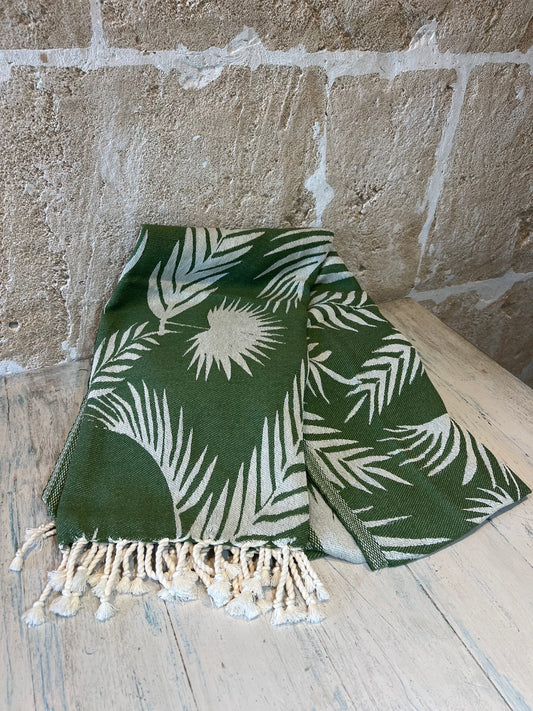 Beach towel Fouta Amazonia – Palm green &amp; natural (200 × 100 cm)