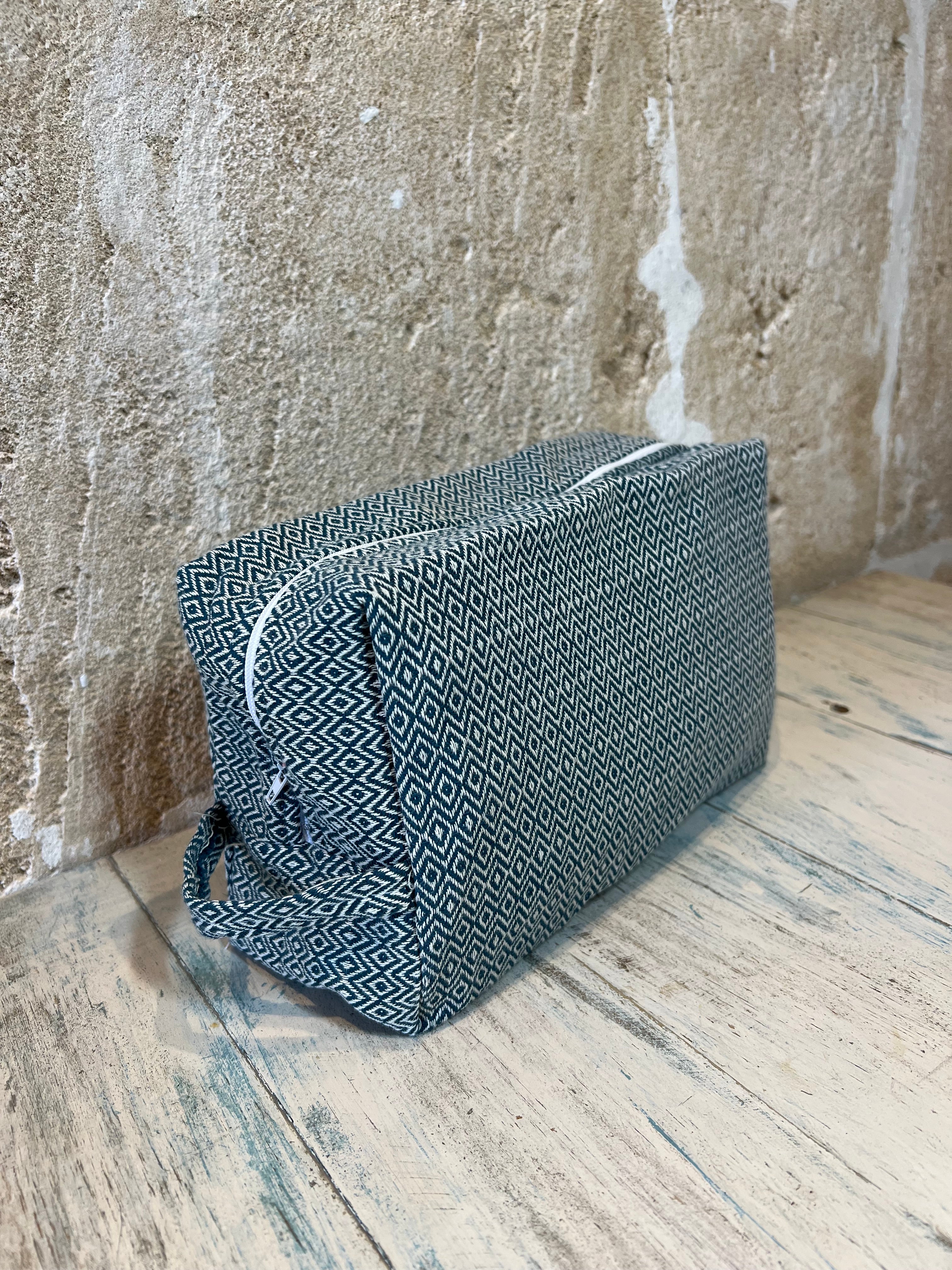 Kulturtasche rechteckig – Fouta-Design mit wasserabweisendem Innenfutter - Majovida Islas Baleares S.L.