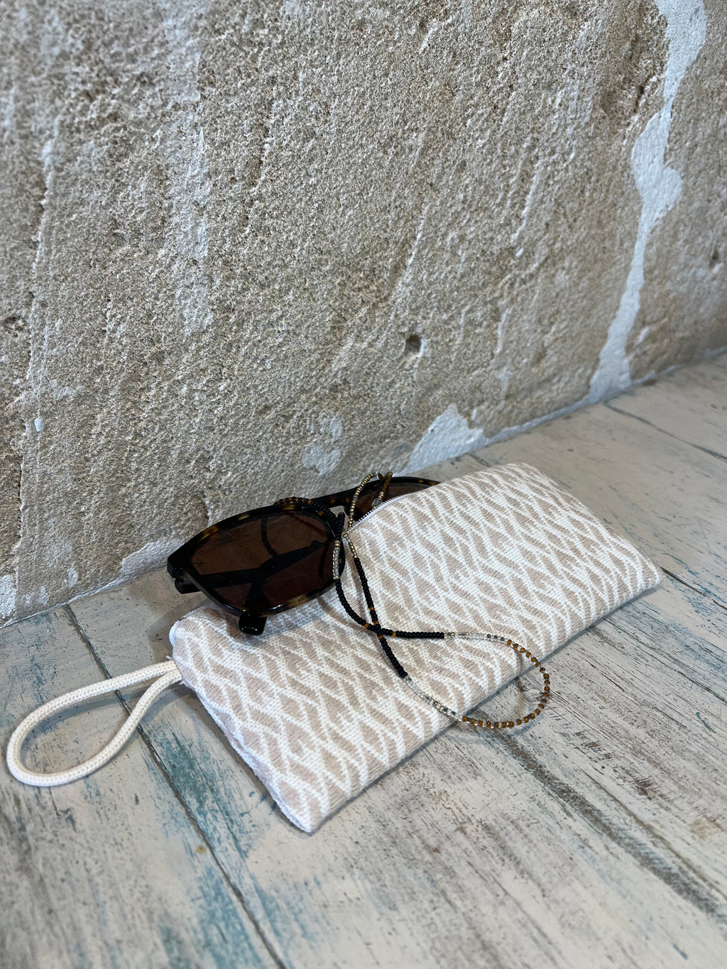 Multifunktionales Etui – in Sandbeige - Majovida Islas Baleares S.L.