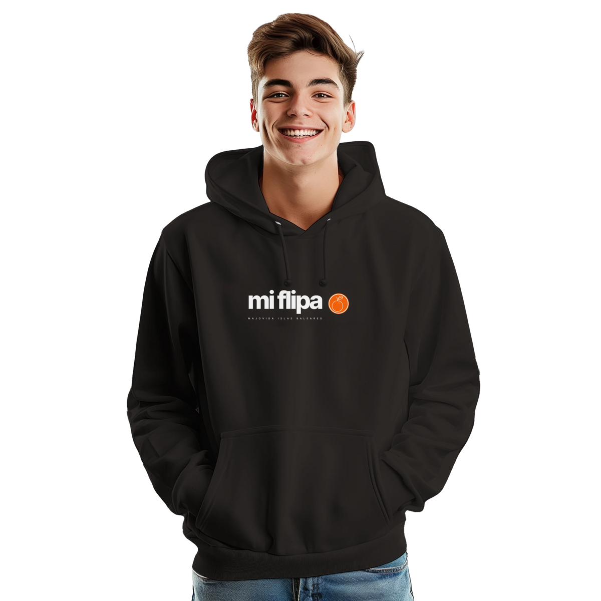 Majovida Hoodie „mi flipa“ in Deep Black, Vorderansicht getragen
